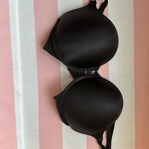 Victoria’s Secret bombshell push up bra. Size:34d. Plunge